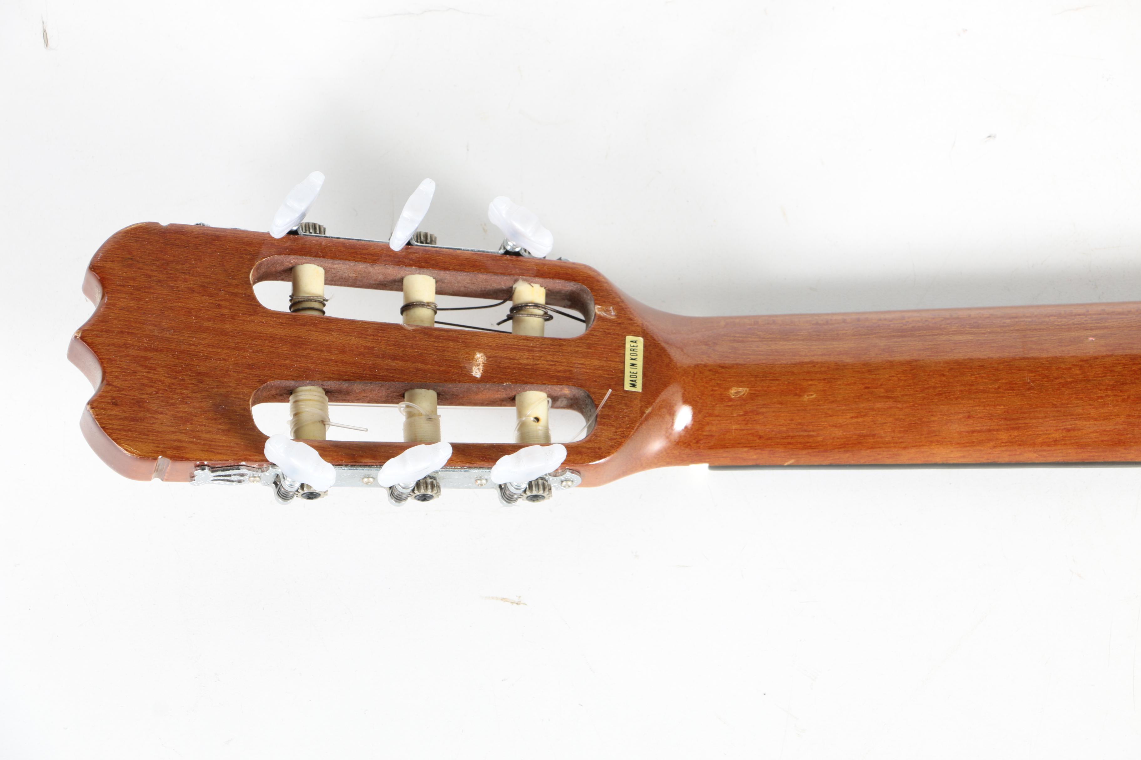 Hondo H308 Classical Acoustic Guitar with Case