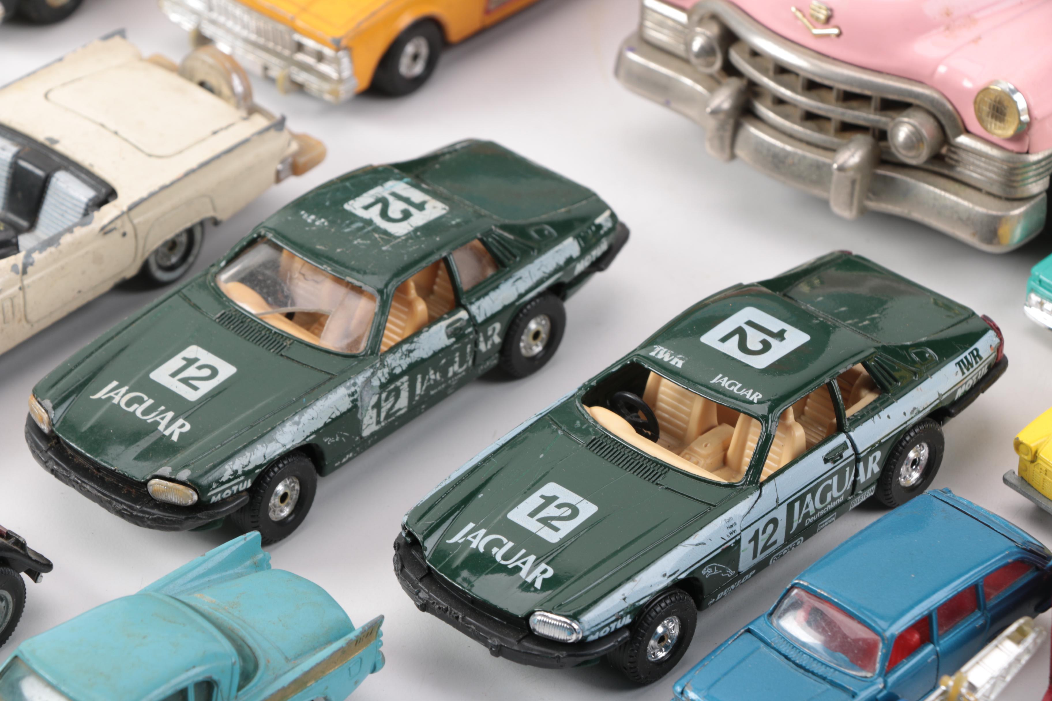 1966 Mattel "Miniature Car Collectors Show Case" and Vintage Die-Cast Cars