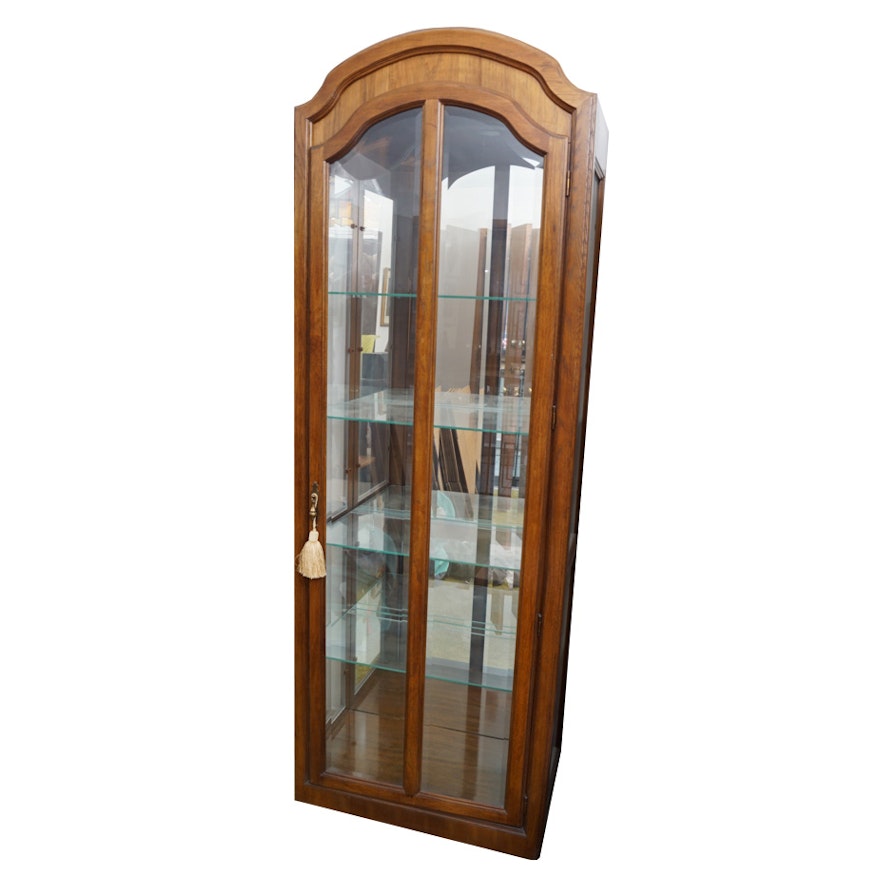 Traditional Style Display Cabinet