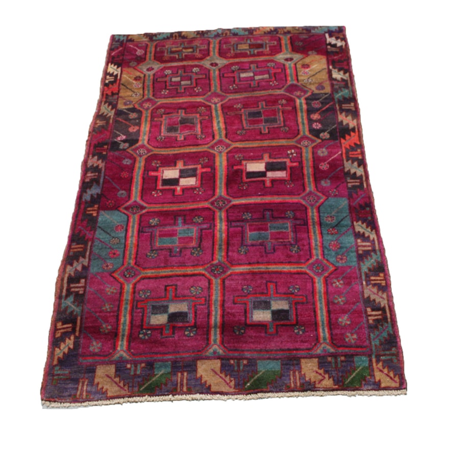 Hand Knotted Persian Qashqai Area Rug