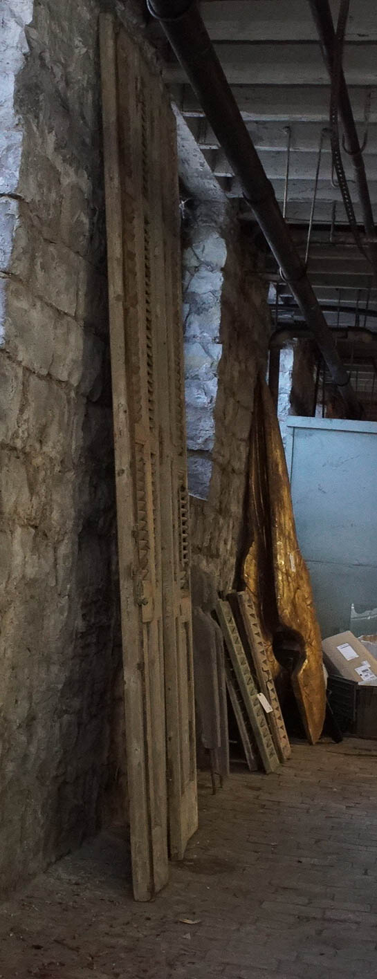 Vintage Bifold Louvered Doors