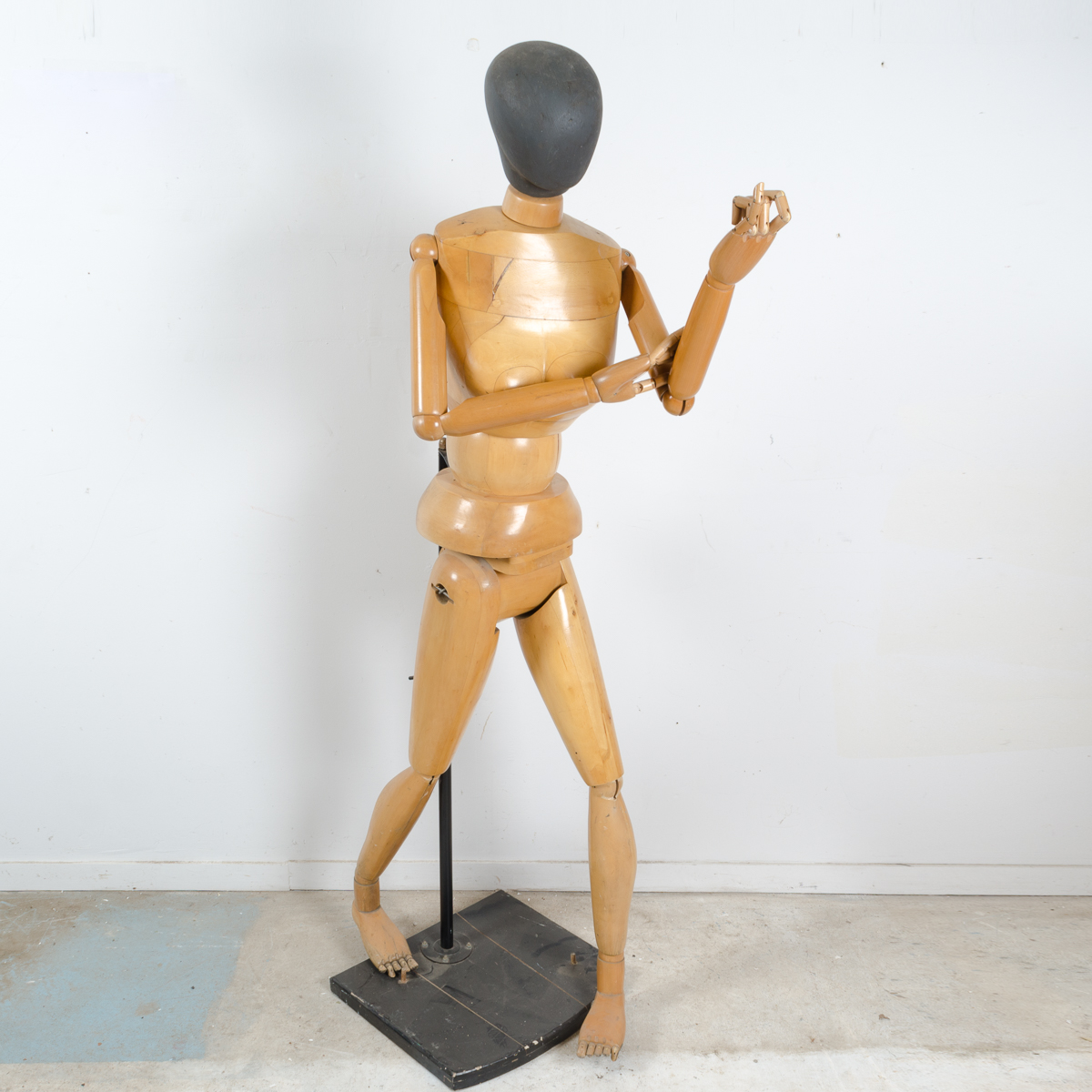 Life Size Articulated Wooden Mannequin
