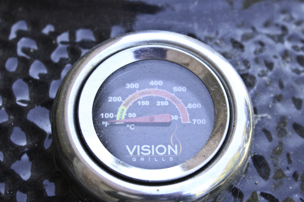 Ceramic Kamado Smoker and Grill