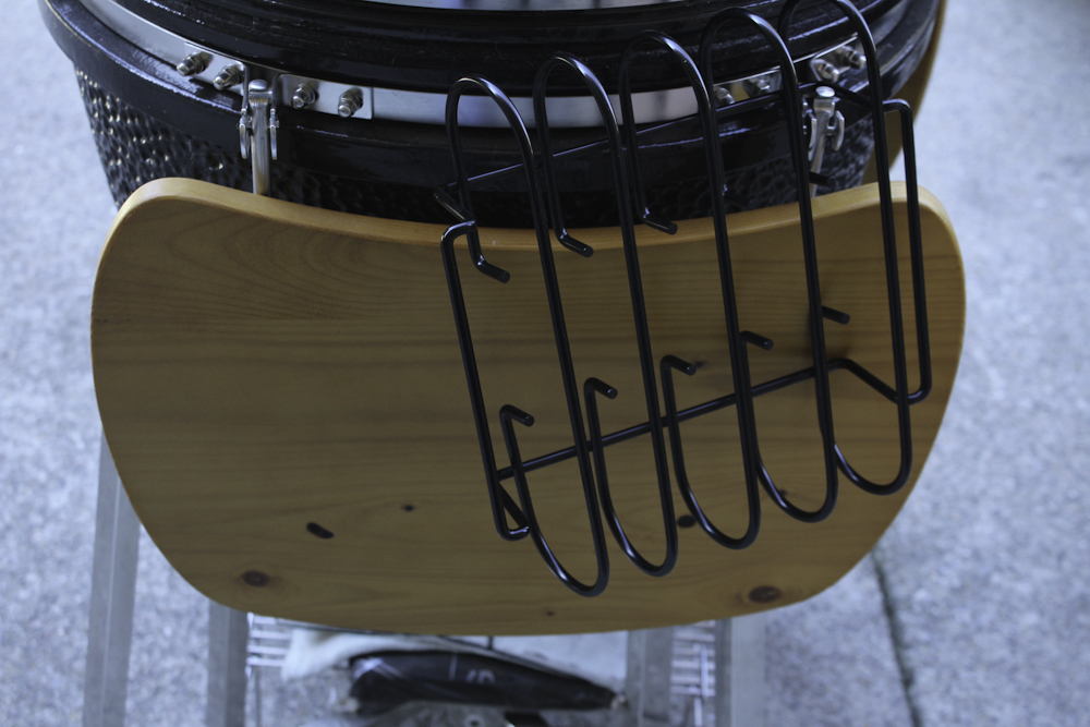 Ceramic Kamado Smoker and Grill