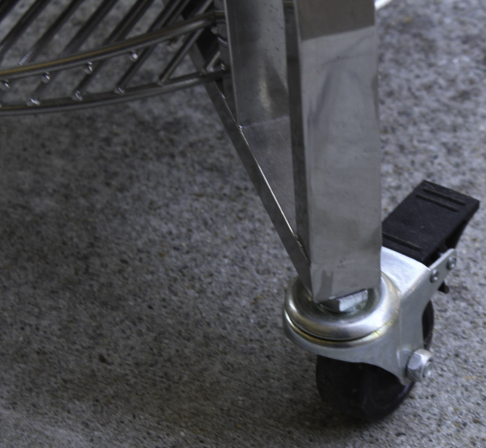 Ceramic Kamado Smoker and Grill