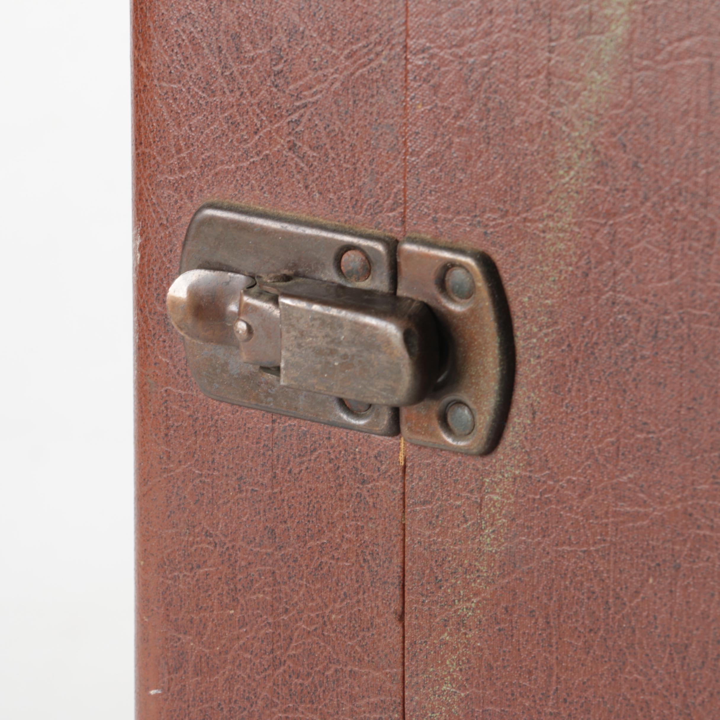 Vintage Ampro Guitar Amplifier Speaker Cabinet