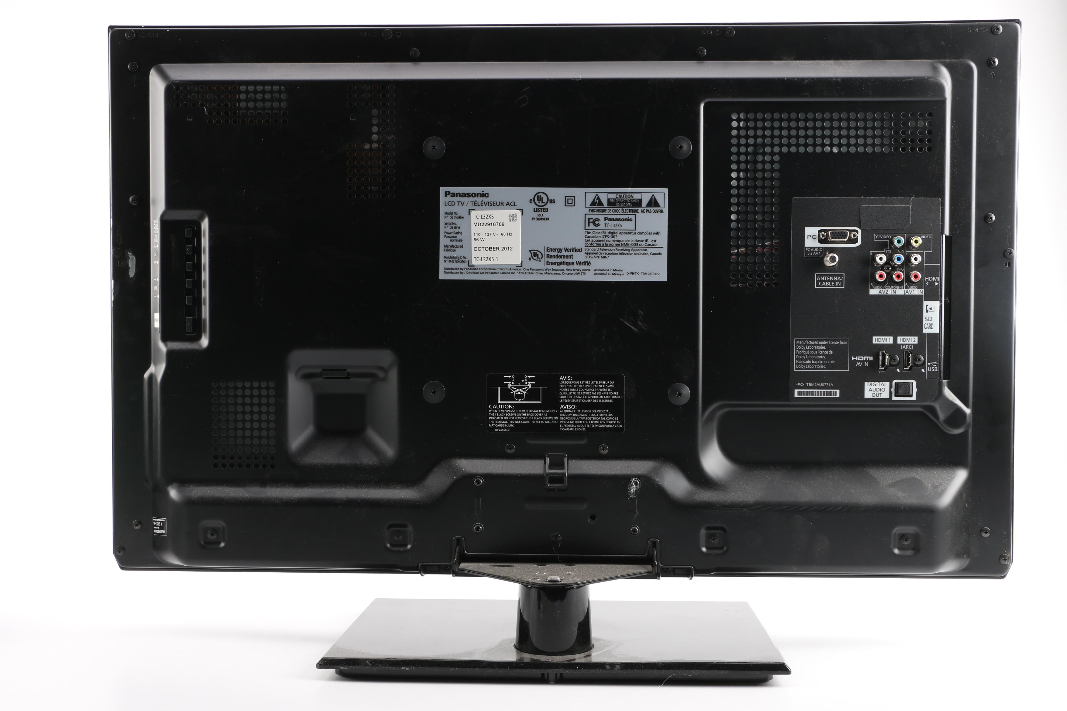 Panasonic 32" Viera LCD TV and DVD Player Plus Two Remotes