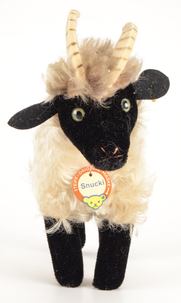Steiff Snucki the Ram Plush