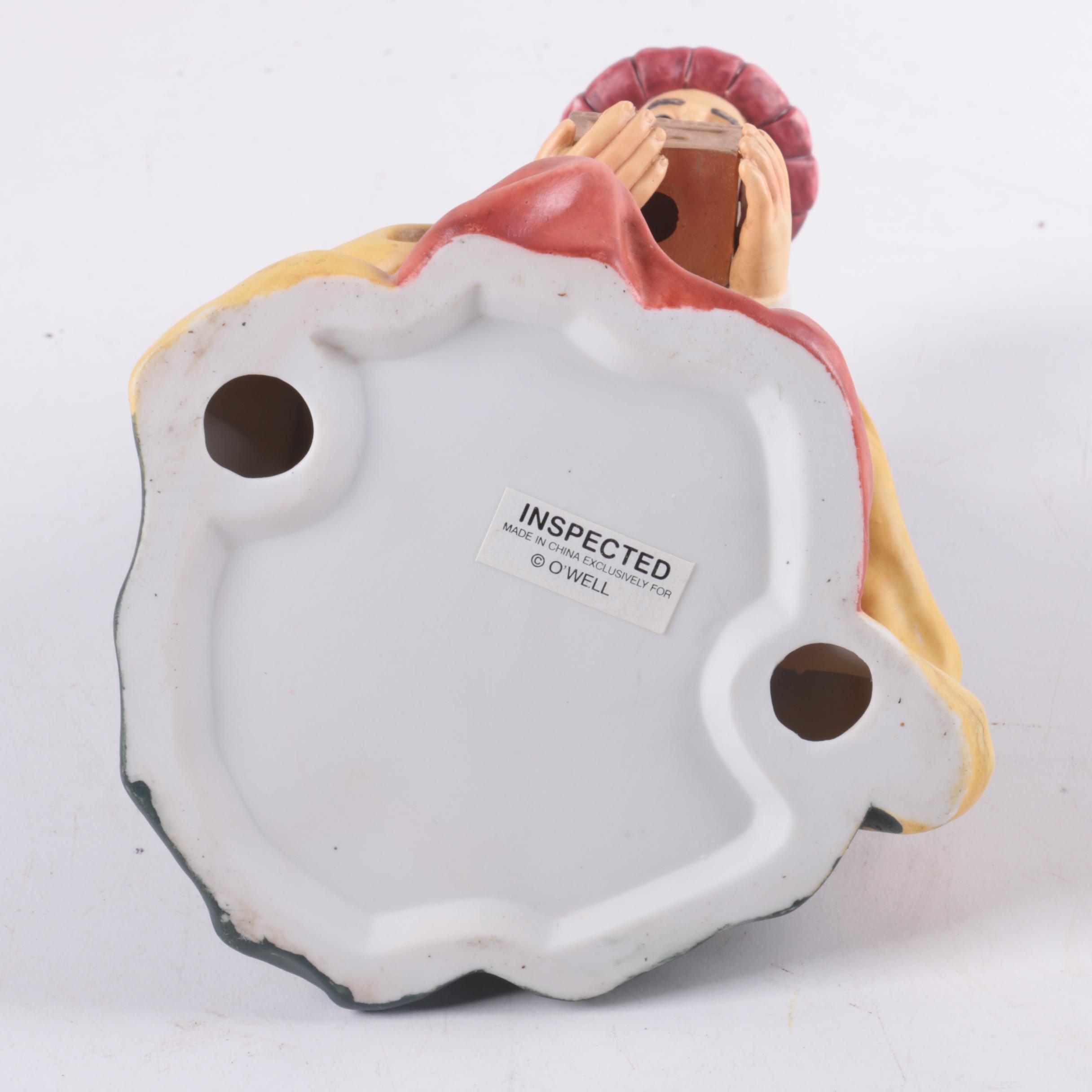 O’Well Novelty Nativity Scene Porcelain Figurines