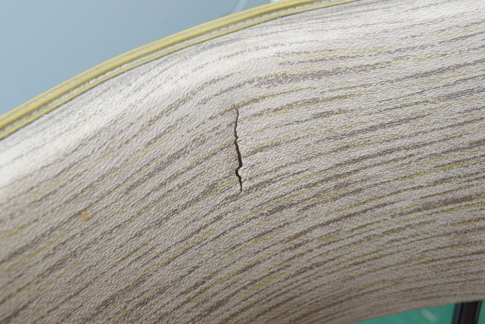 Mid Century Modern Dining Table and Chairs