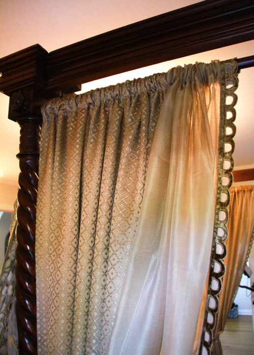 Vintage Chippendale Style Mahogany Tester California King Size Bed Frame