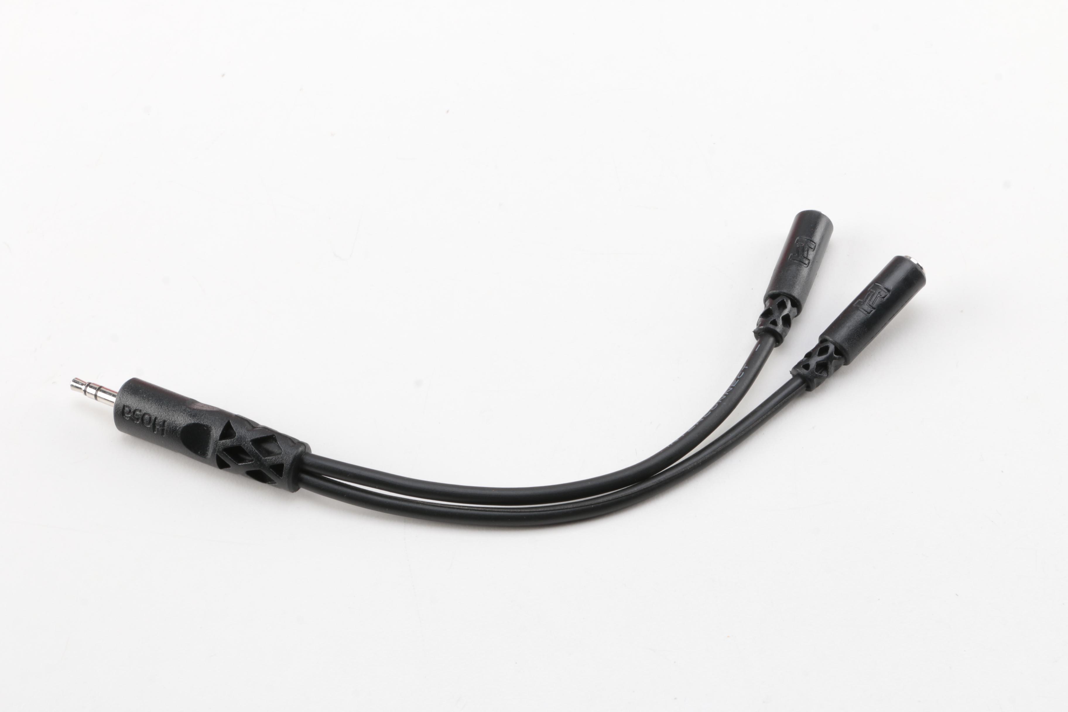 Apple 16GB iPod Touch with Behringer Headphones and Accessories