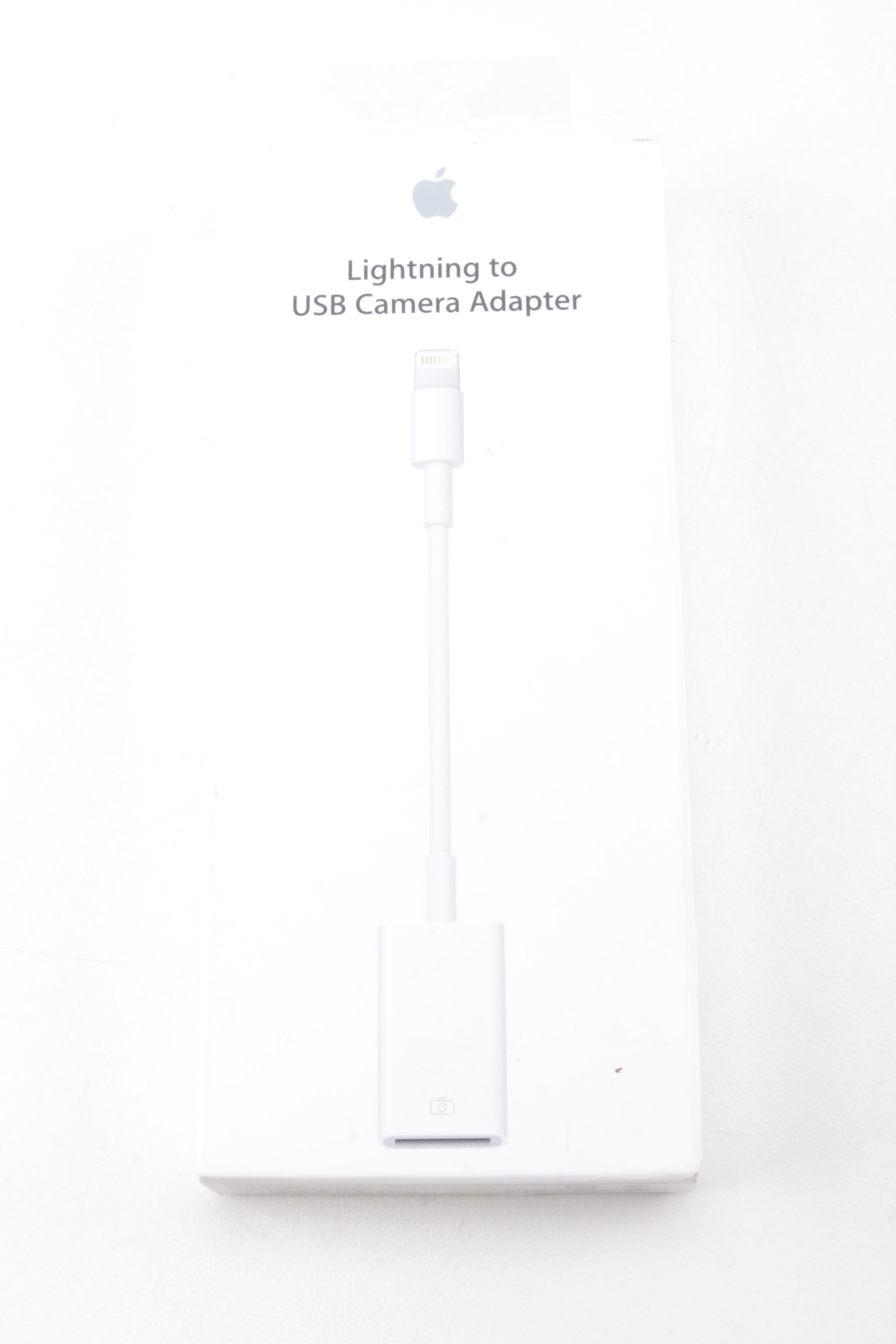 Apple 16GB iPod Touch with Behringer Headphones and Accessories