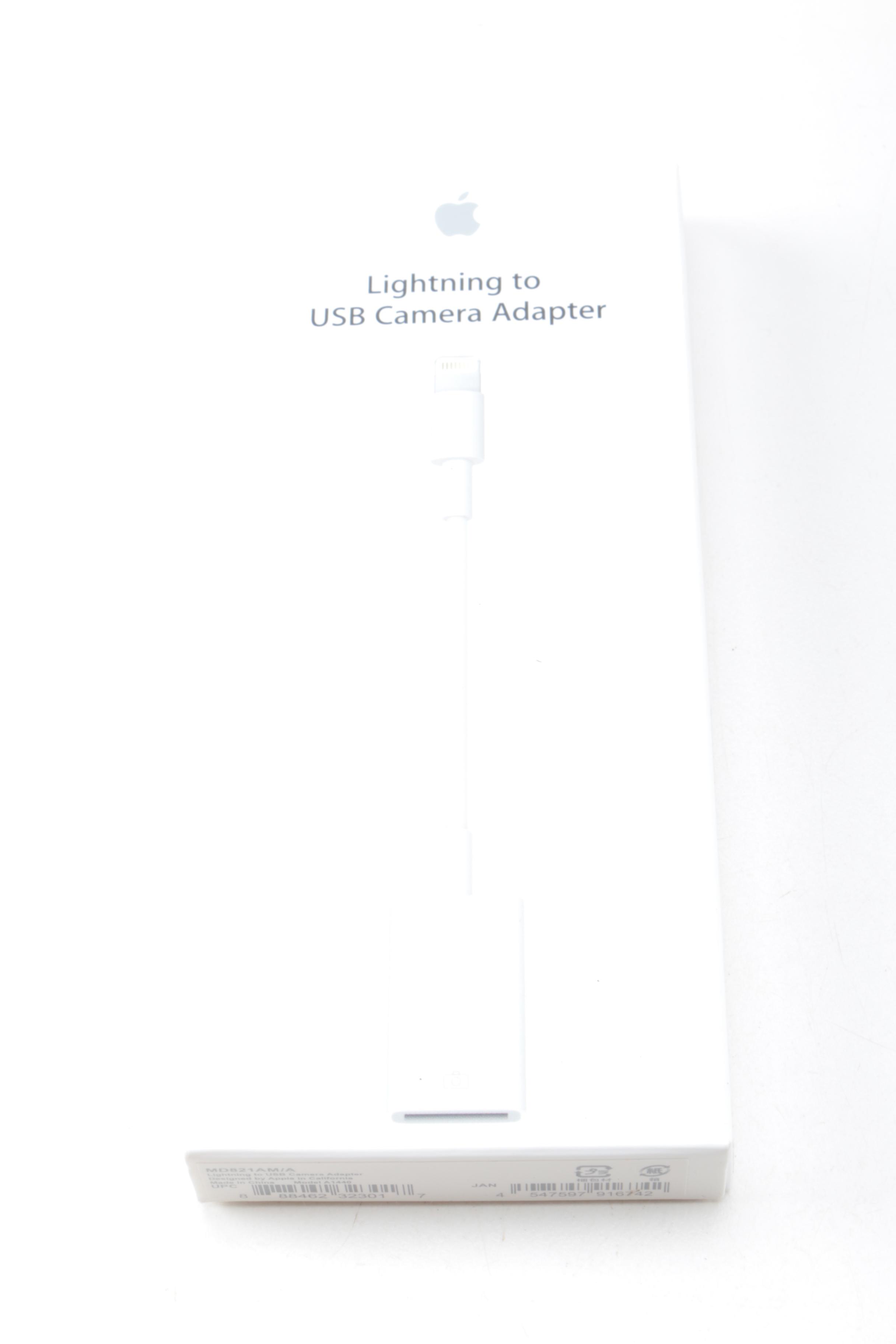 Apple 16GB iPod Touch with Behringer Headphones and Accessories