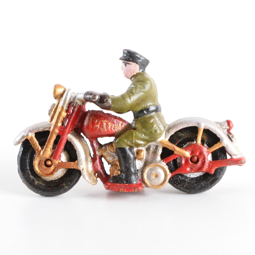 Reproduction Hubley Style Die Cast Patrol Officer Figurine