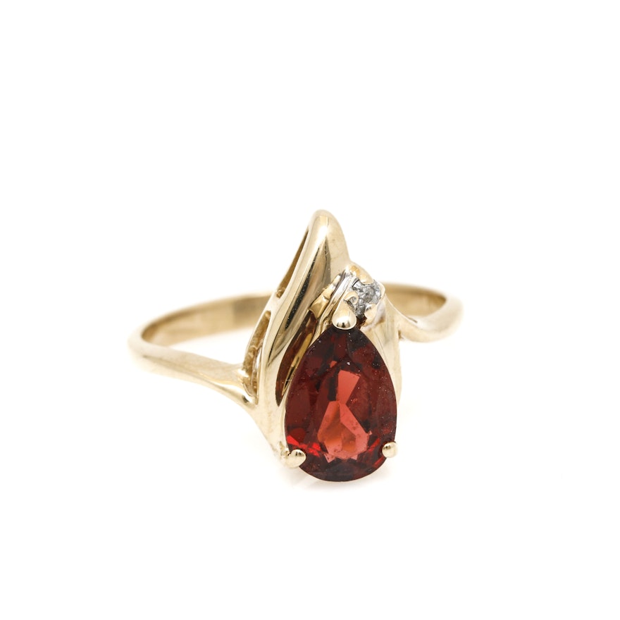 14K Yellow Gold Garnet and Diamond Ring