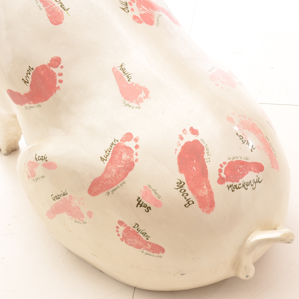 Cincinnati's "Big Pig Gig" Sitting Sculpture