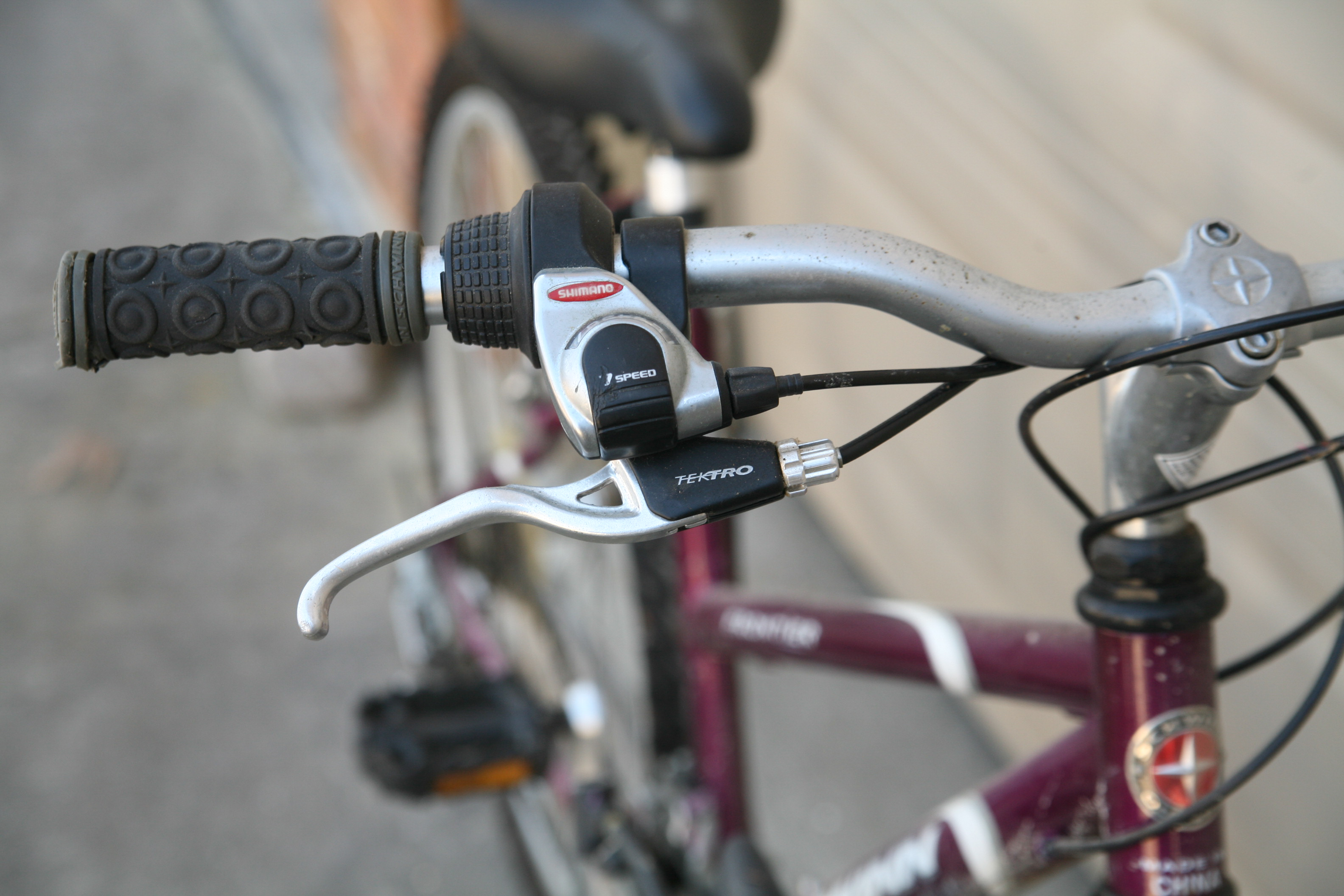 Schwinn "Frontier" Women's Hybrid Bicycle