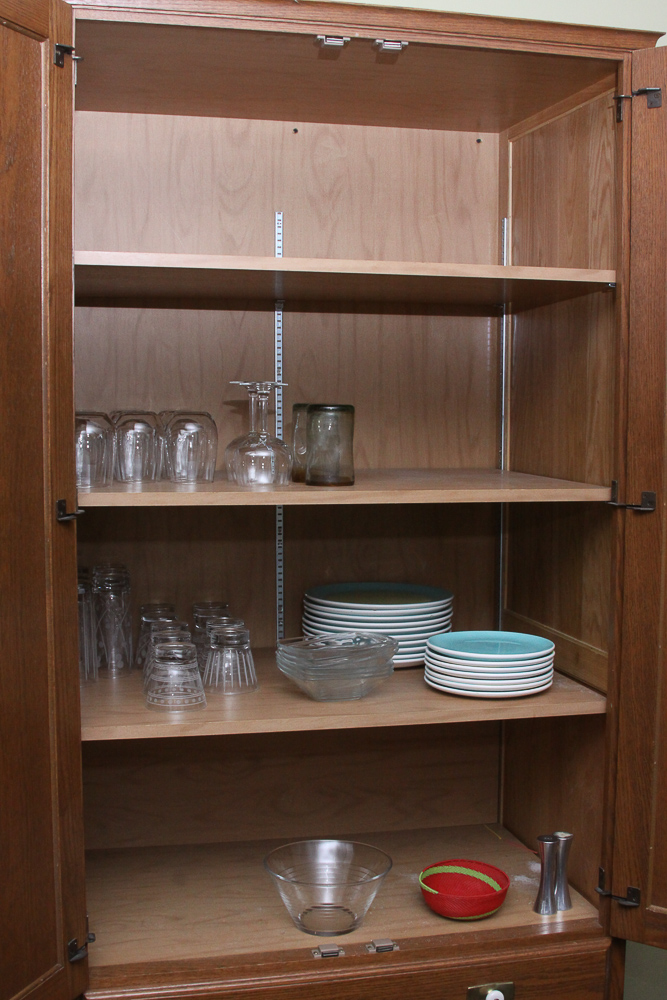 Custom Kitchen Cabinets and Granite Counter Tops