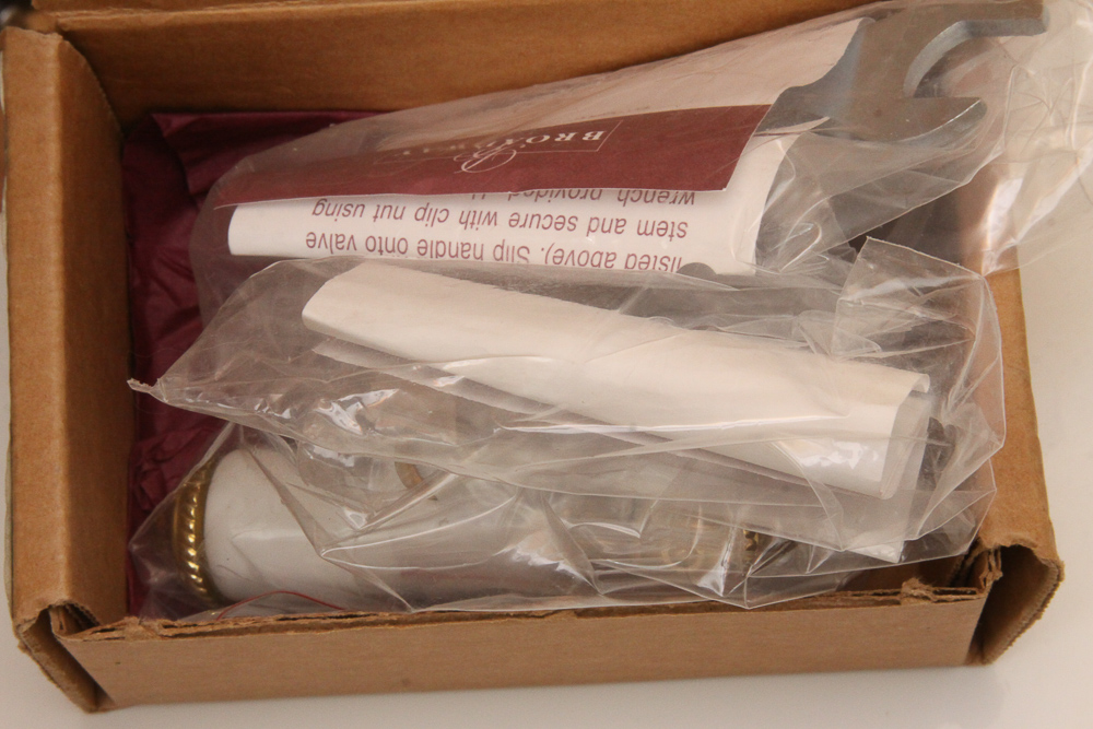 Porcelain Pedestal Sink