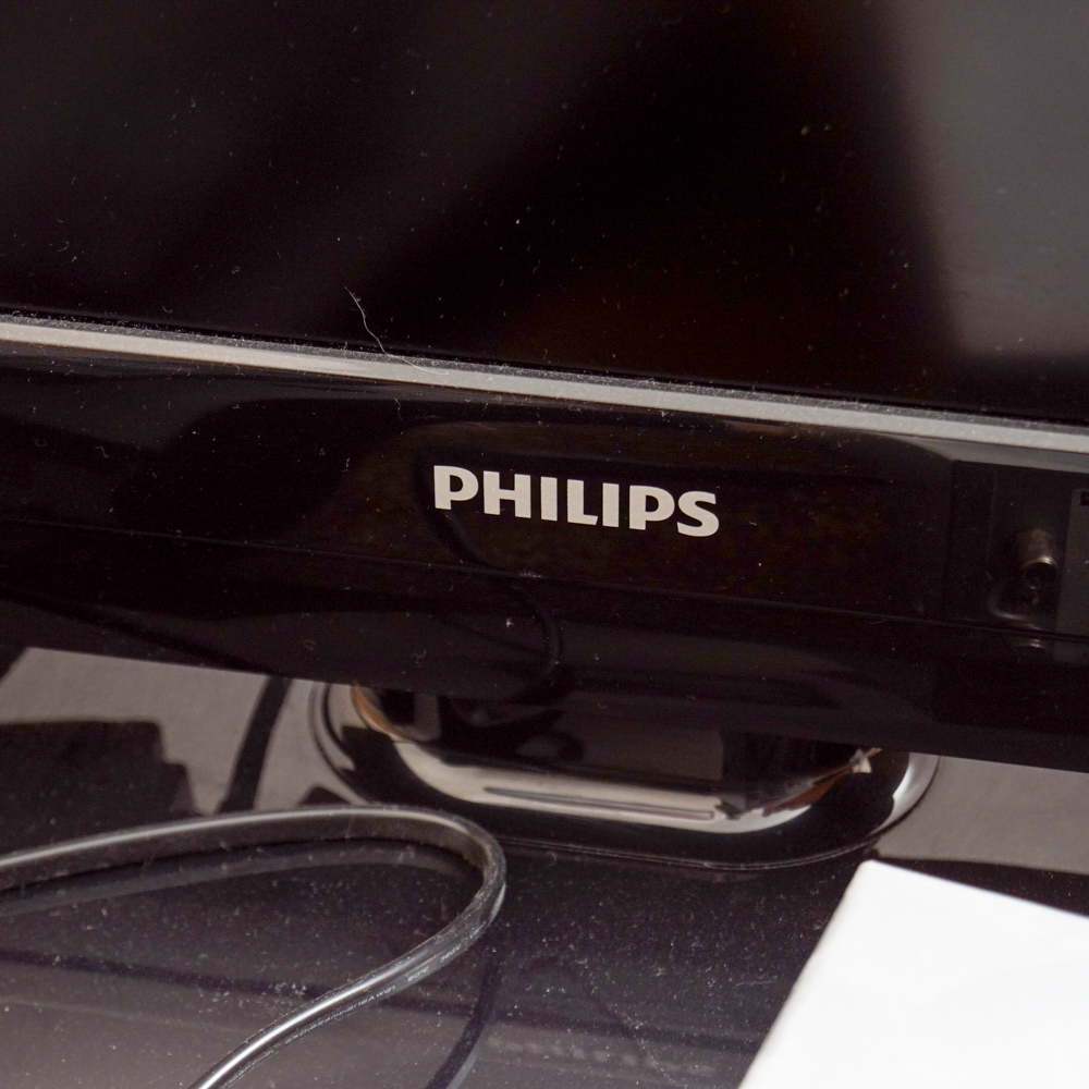 Phillips Television, Toshiba HD DVD Player/VCR