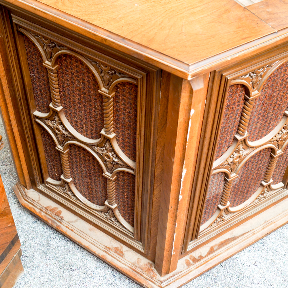 Vintage 1960s Magnavox Astro-Sonic "Flamenco" Record Player Console