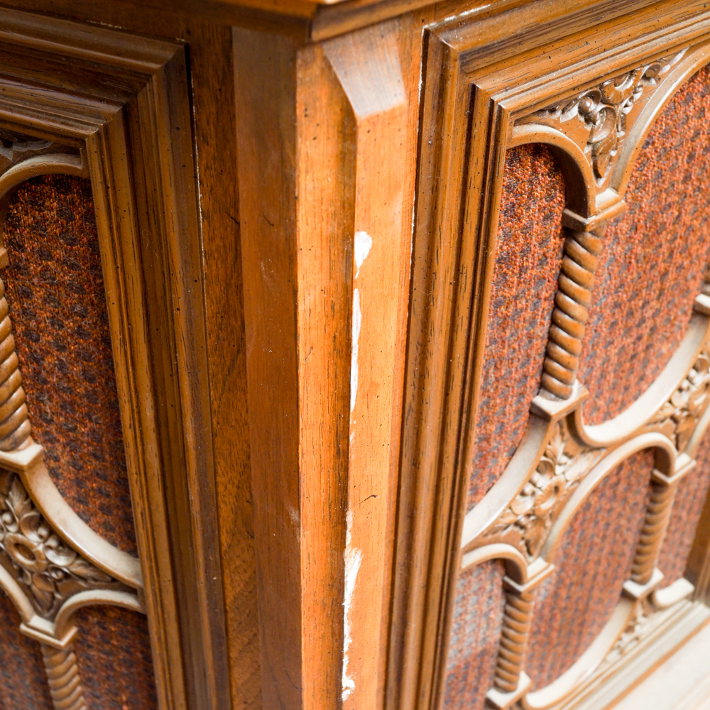 Vintage 1960s Magnavox Astro-Sonic "Flamenco" Record Player Console