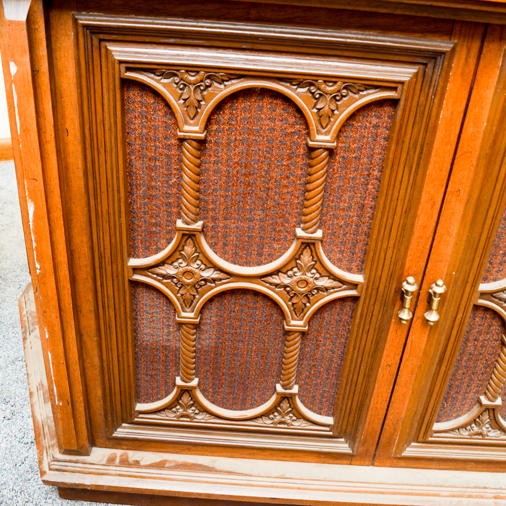 Vintage 1960s Magnavox Astro-Sonic "Flamenco" Record Player Console