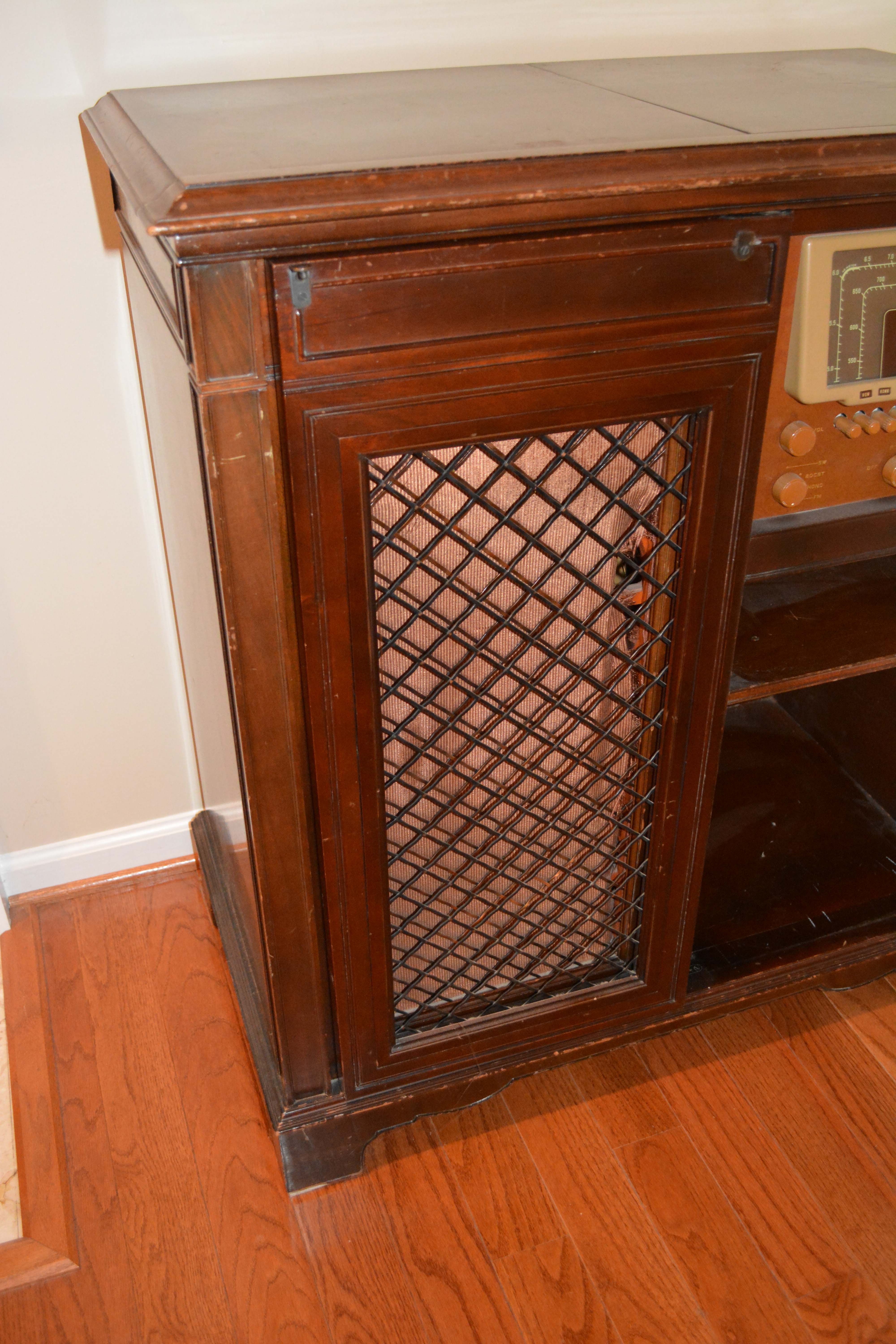 Vintage Magnavox Mahogany Stereo Cabinet