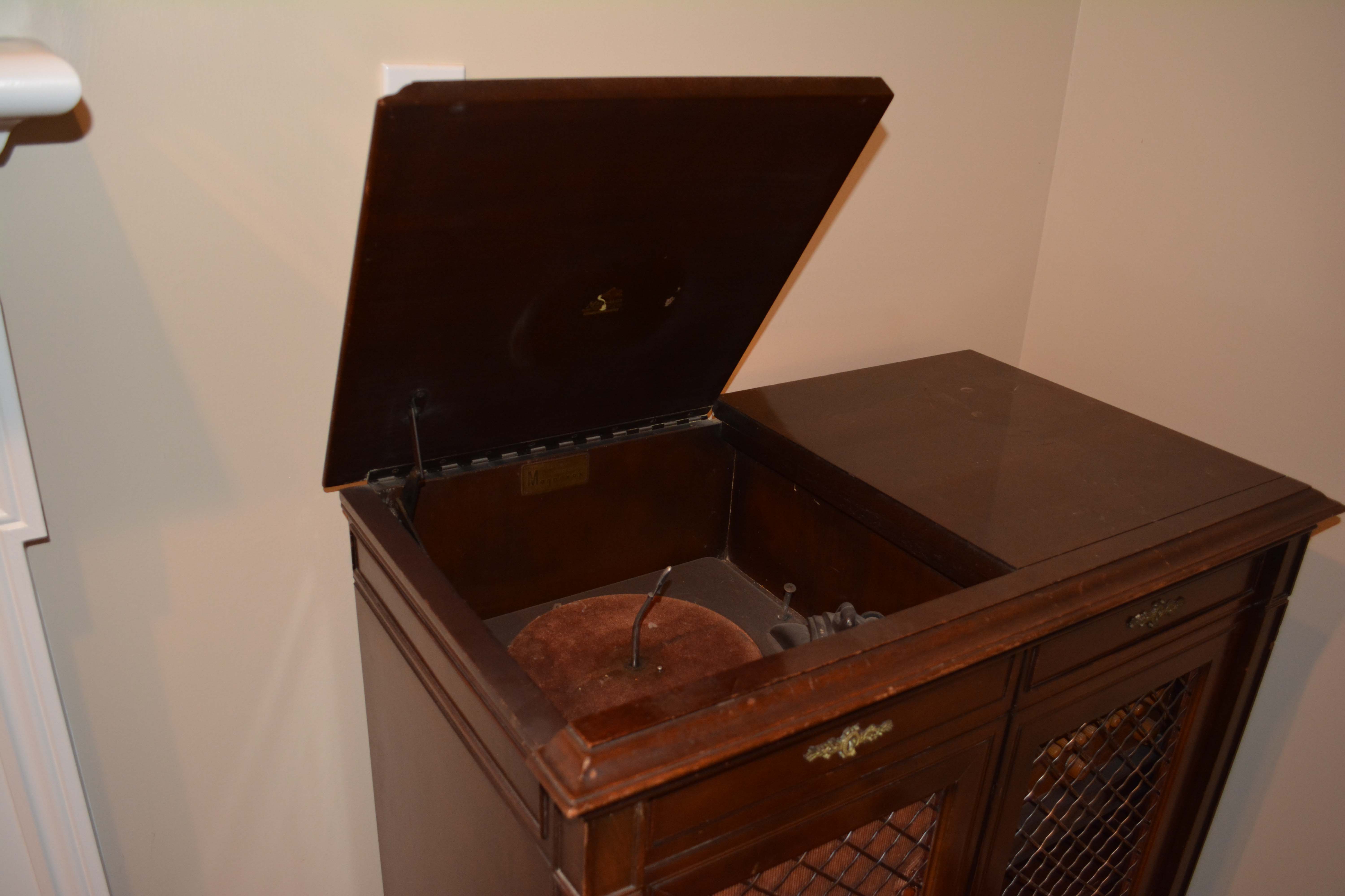 Vintage Magnavox Mahogany Stereo Cabinet