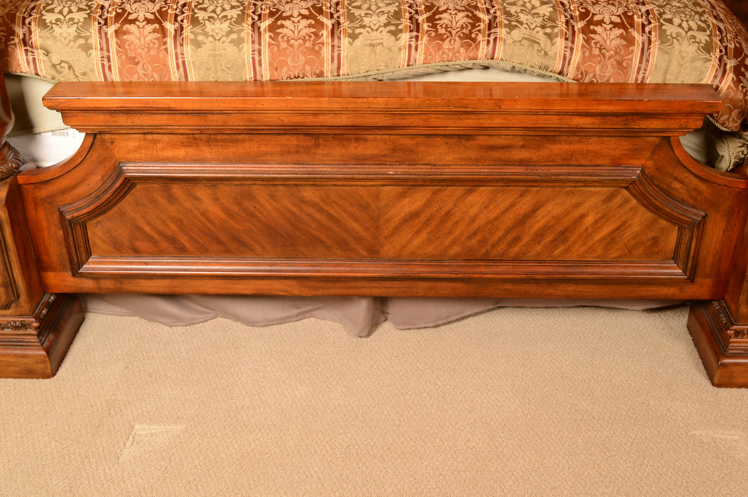 Four-Poster King-Size Bed from Ashley Furniture