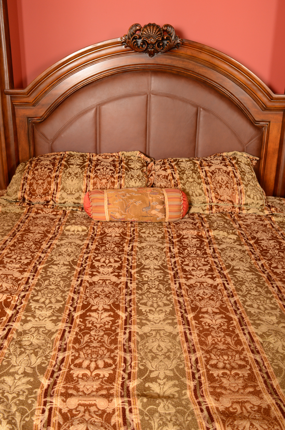 Four-Poster King-Size Bed from Ashley Furniture