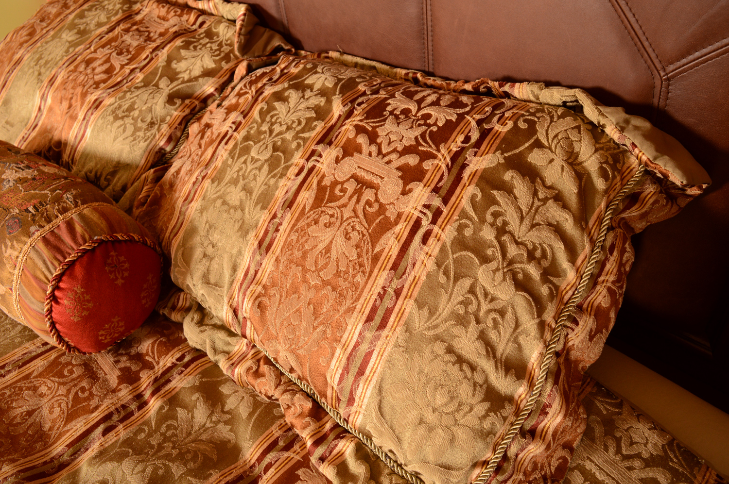 Four-Poster King-Size Bed from Ashley Furniture