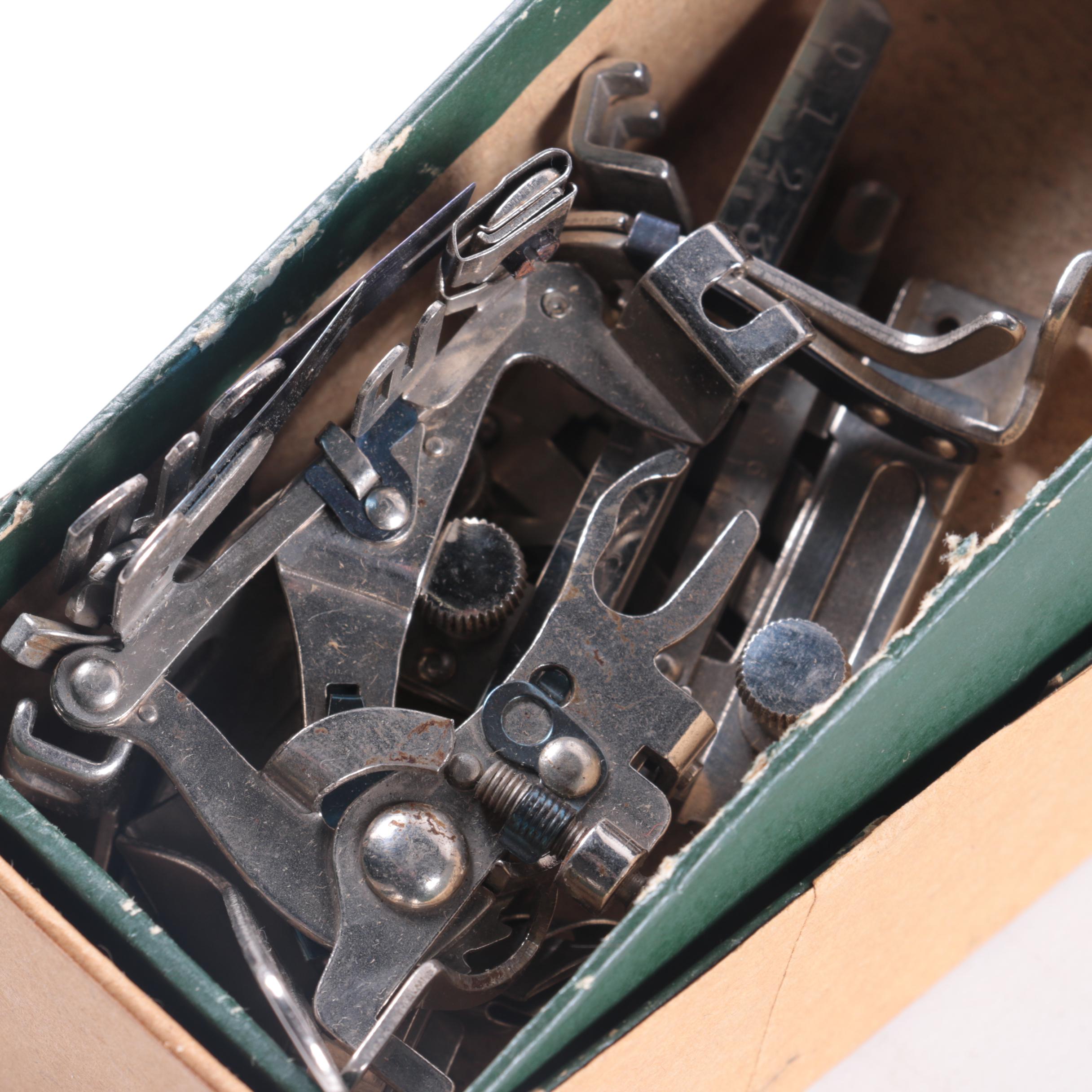 1925 Singer Sewing Machine, Manual And Accessories