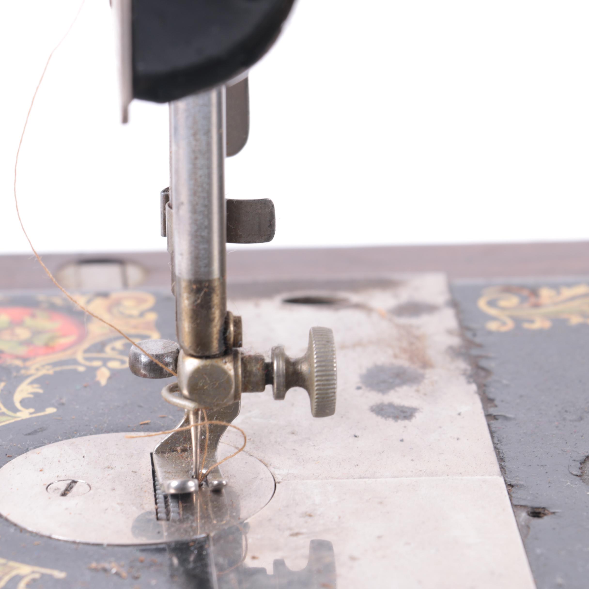 1925 Singer Sewing Machine, Manual And Accessories