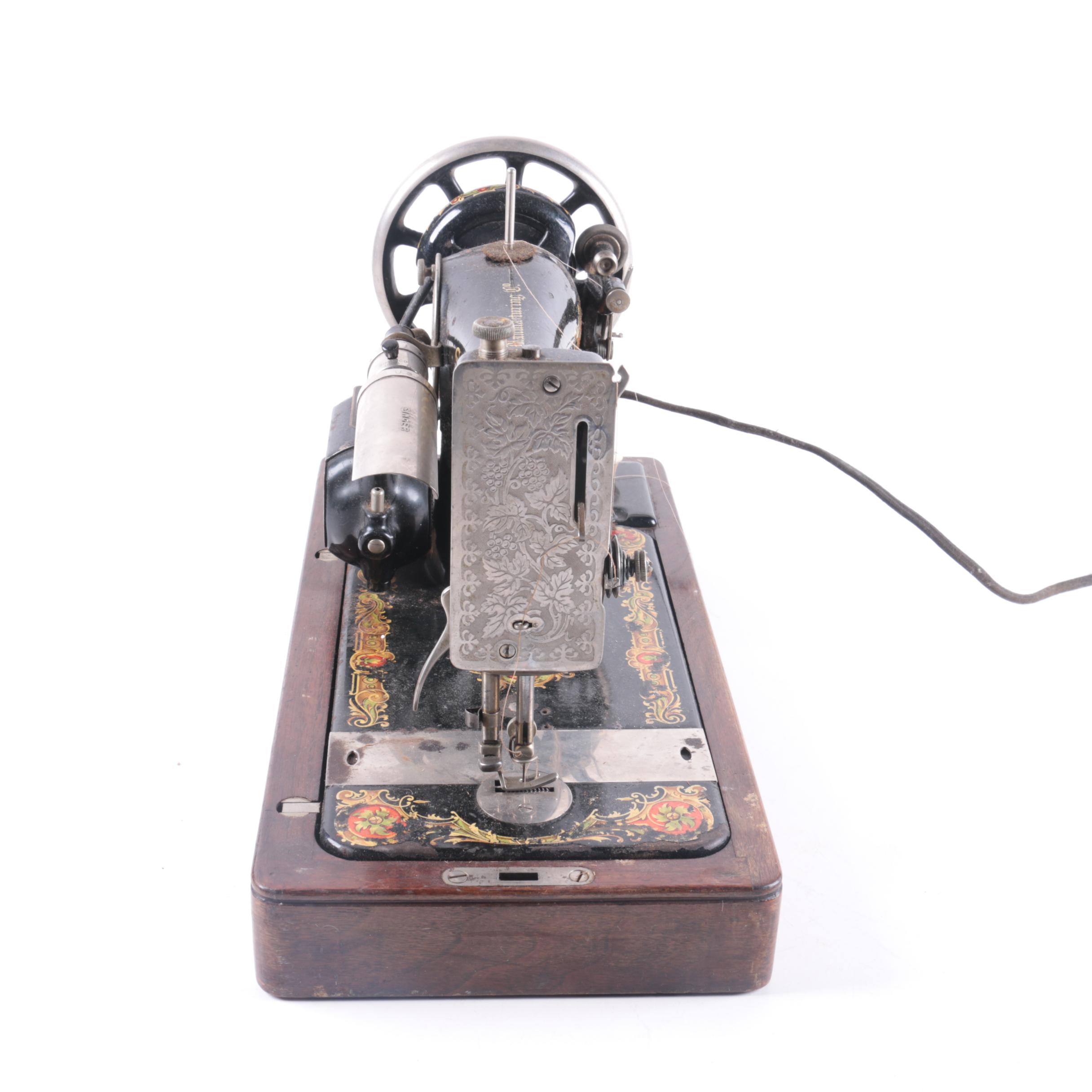 1925 Singer Sewing Machine, Manual And Accessories