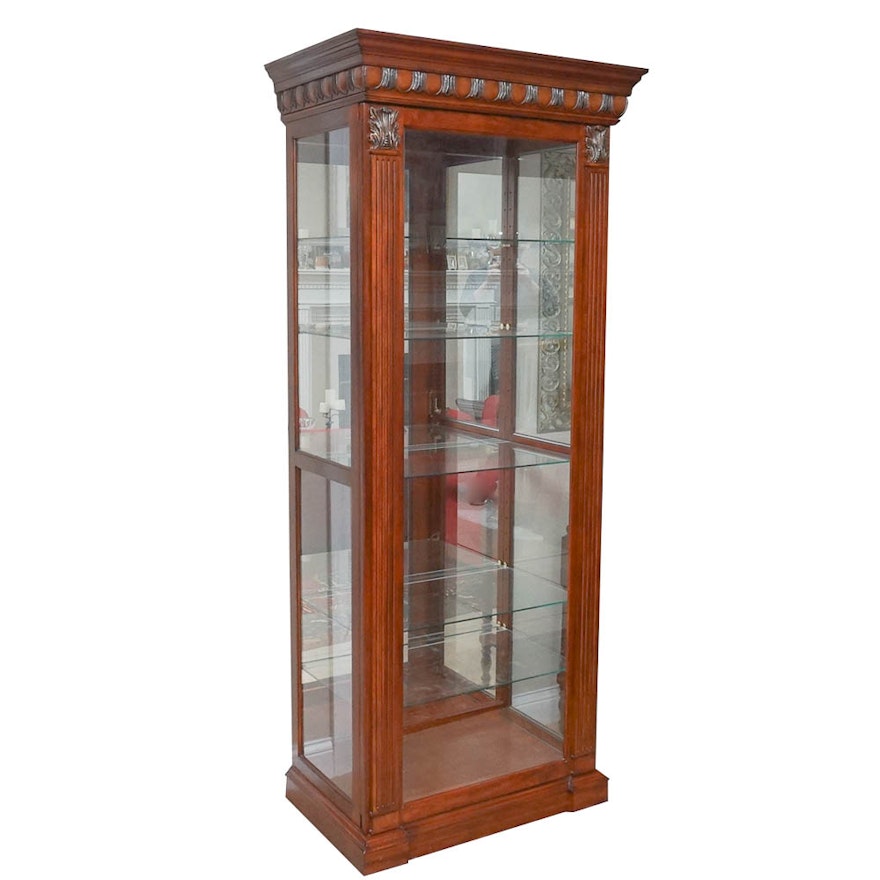 Traditional Style Display Cabinet