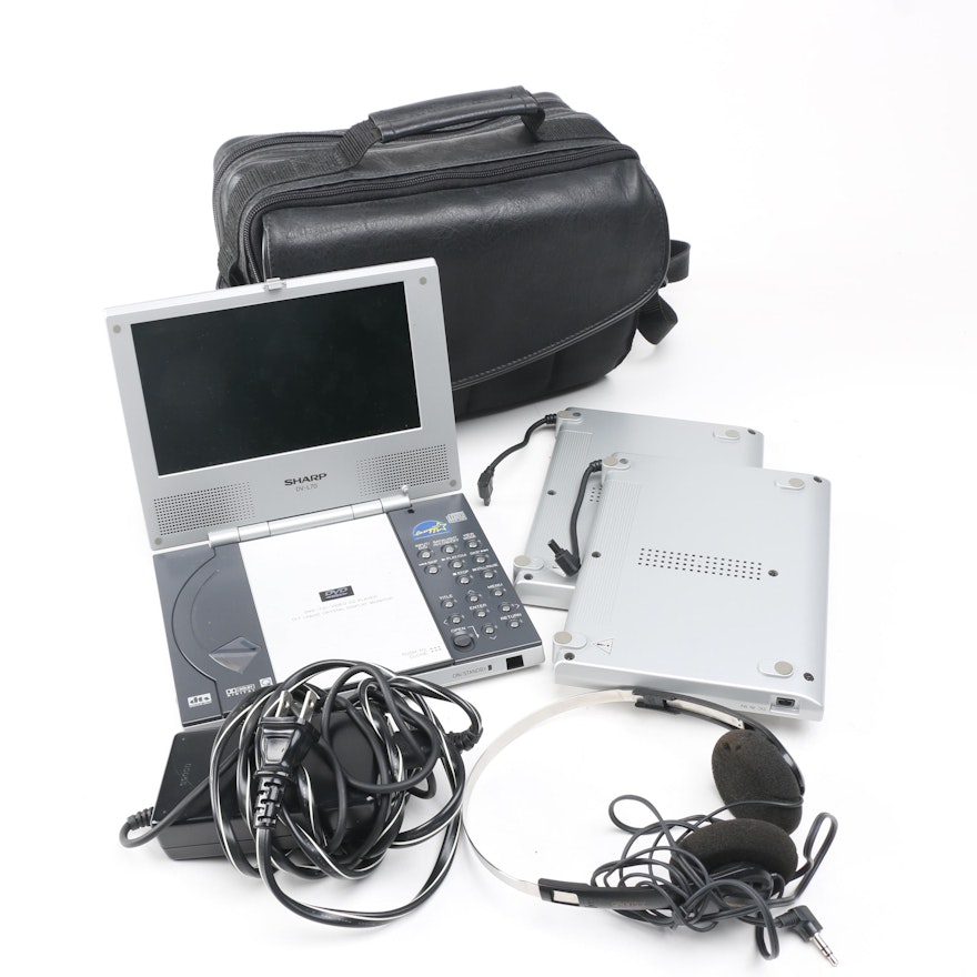 Portable Sharp DVD Player DV-L70
