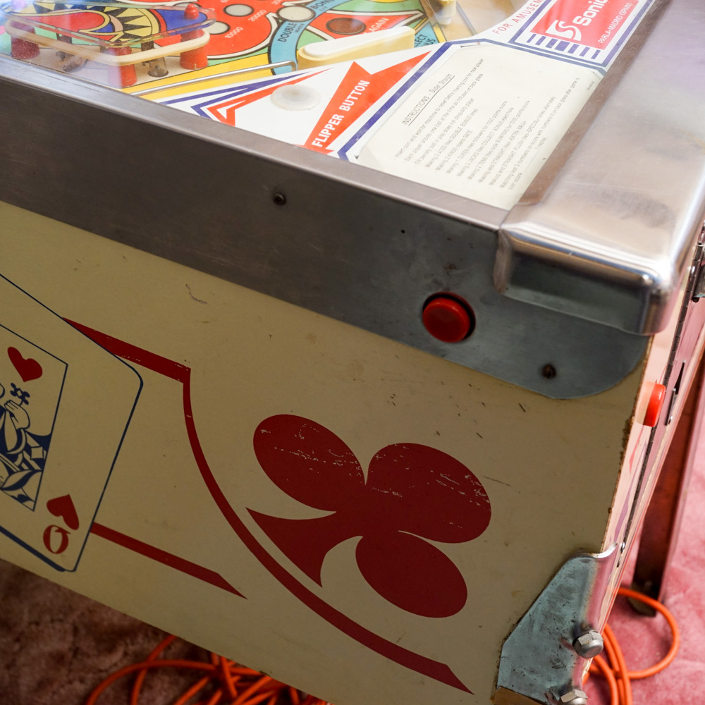 Sonic "Super Straight" Pinball Machine