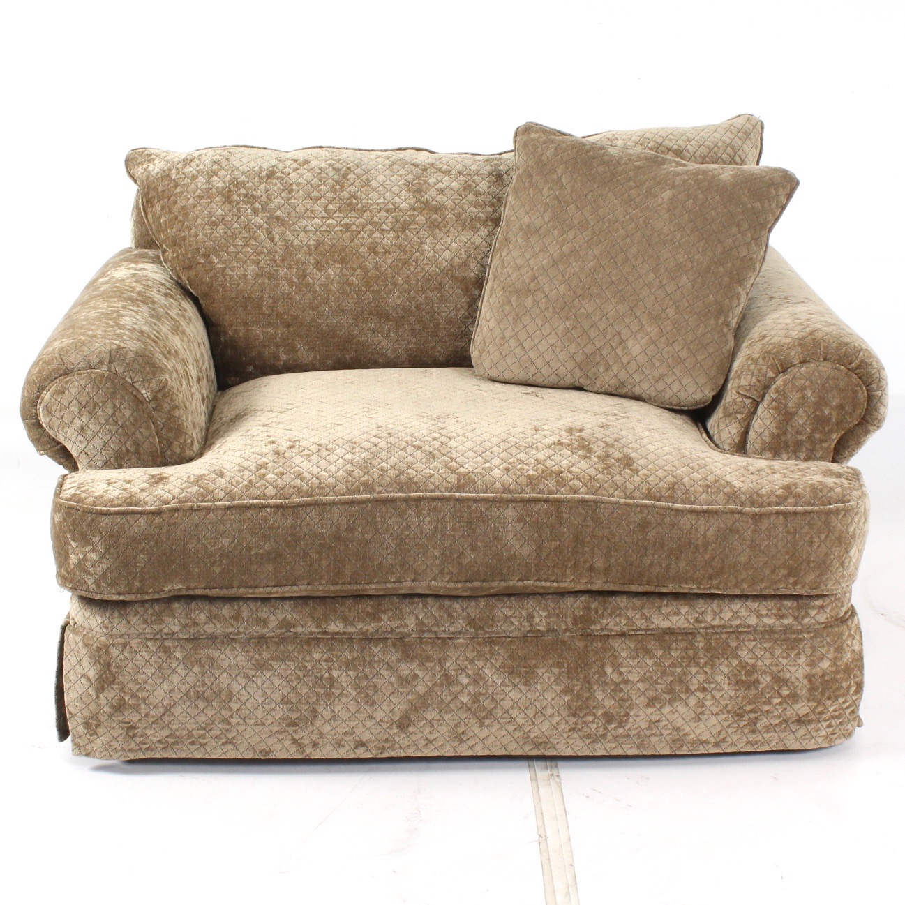 Camden Collection Contemporary Plush Arm Chair