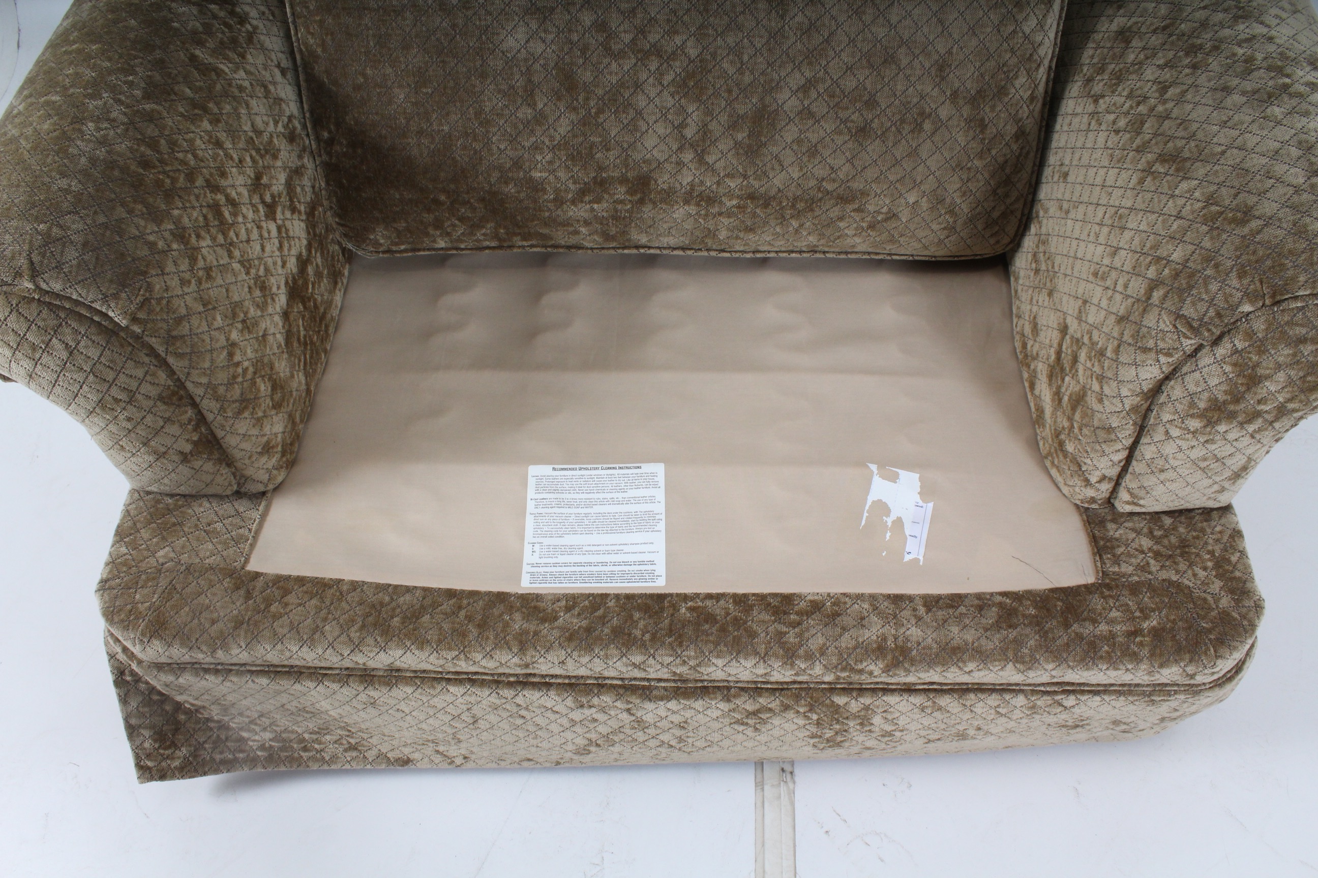 Camden Collection Contemporary Plush Arm Chair