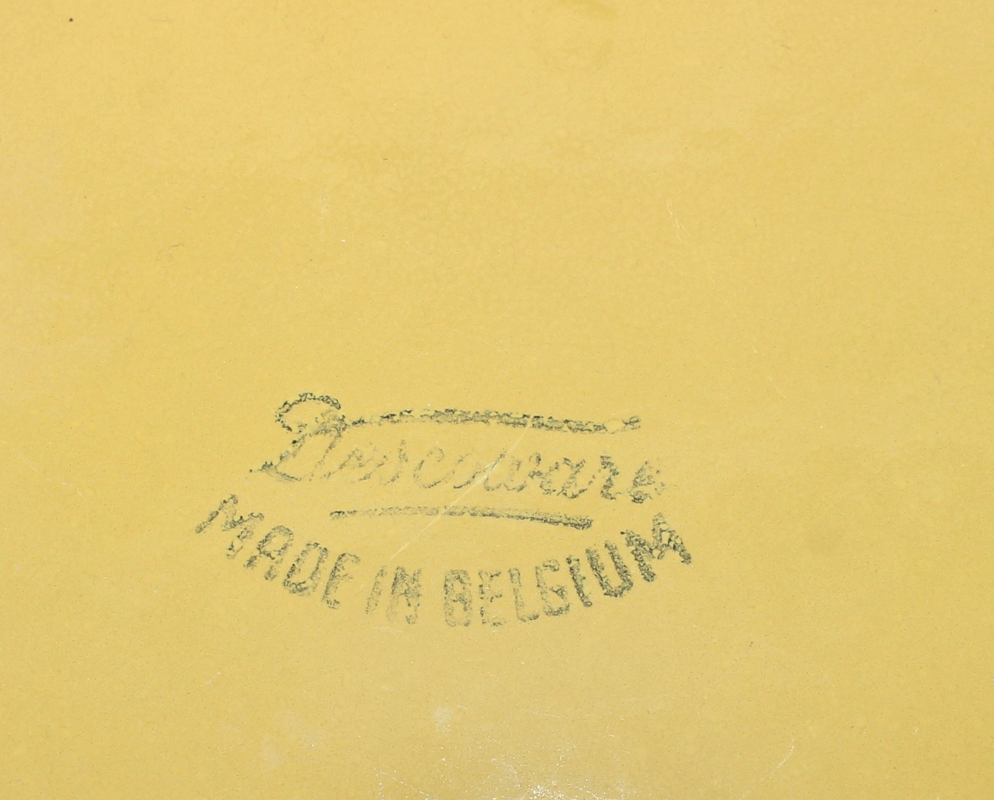 Vintage Iron Dutch Ovens Including Descoware and Nacco