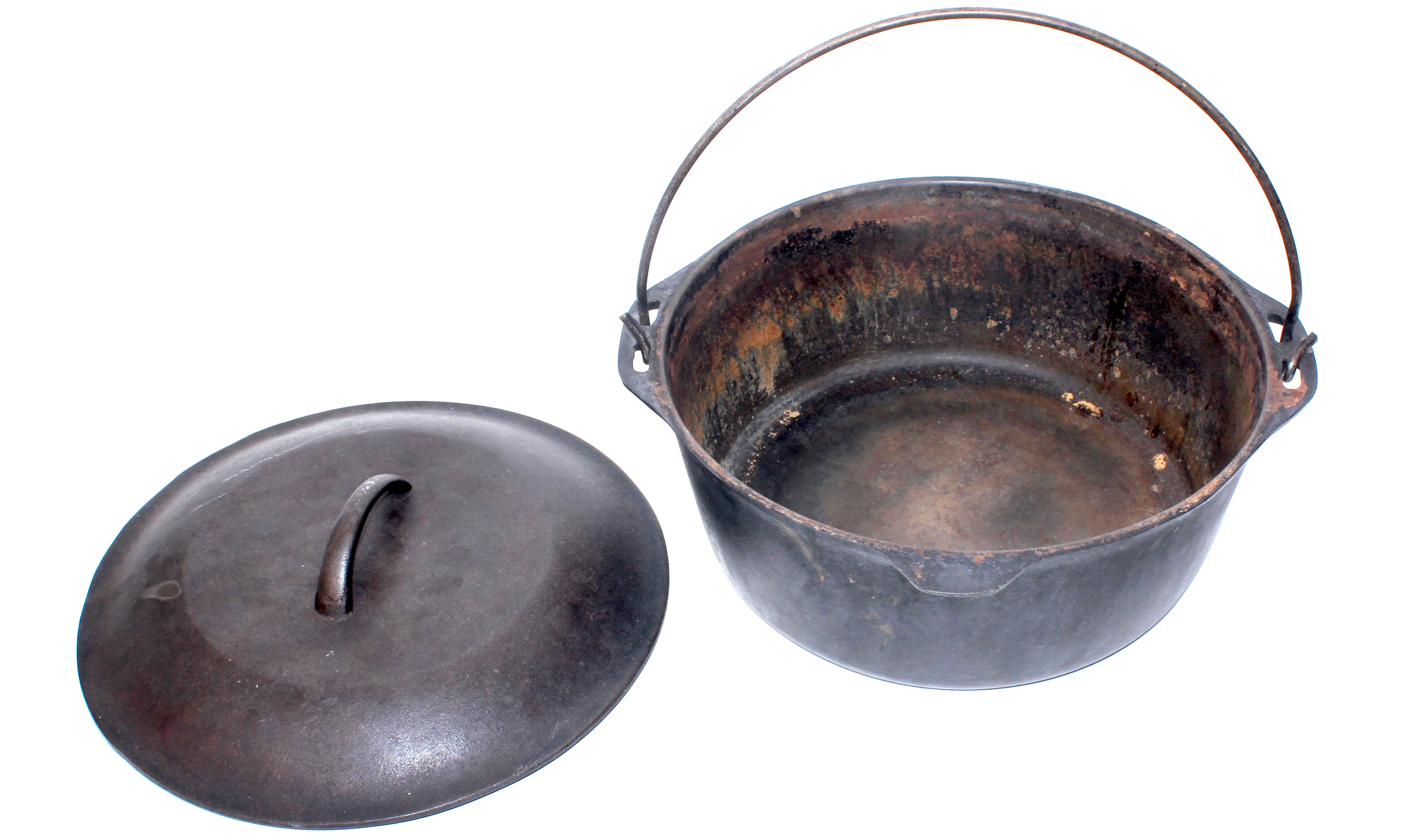 Vintage Iron Dutch Ovens Including Descoware and Nacco