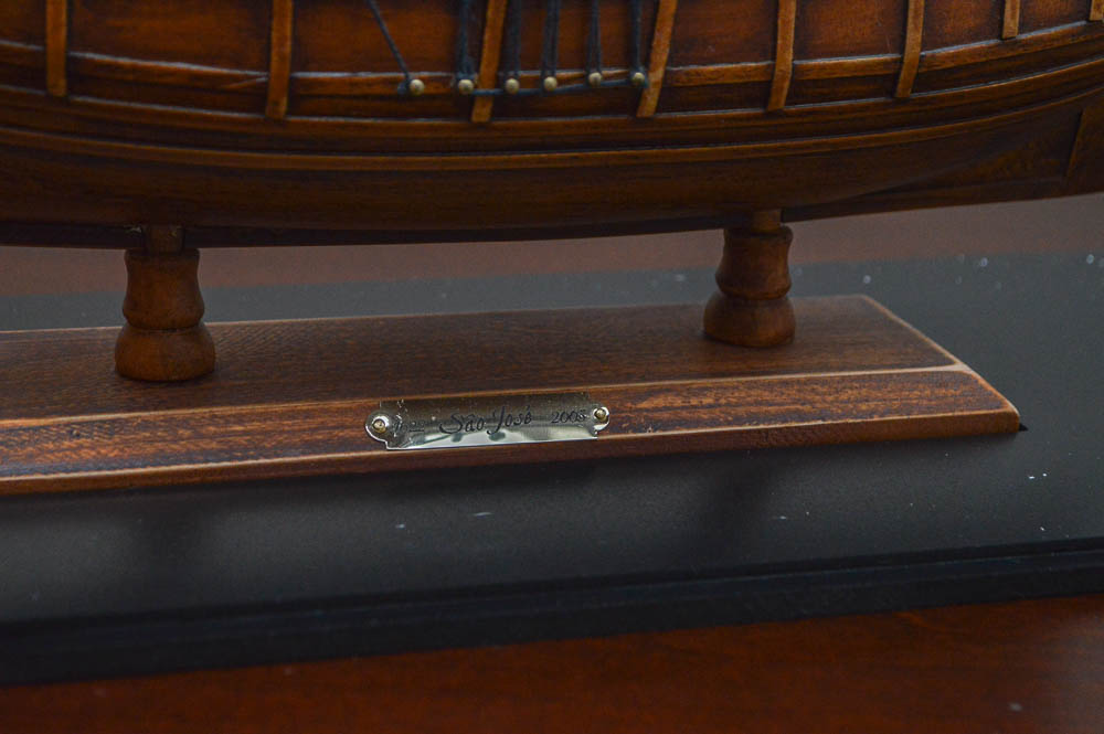 São José Model Ship and Silver Coin from Shipwreck