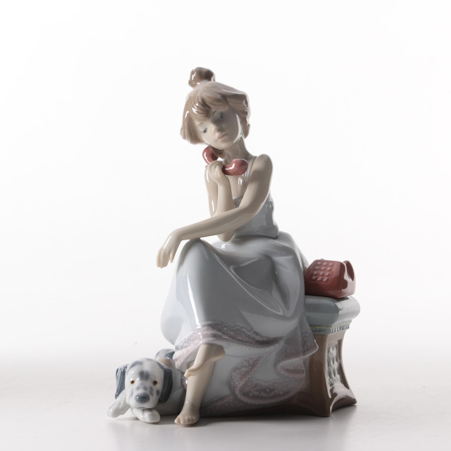 Lladro Figurine "Chit Chat"