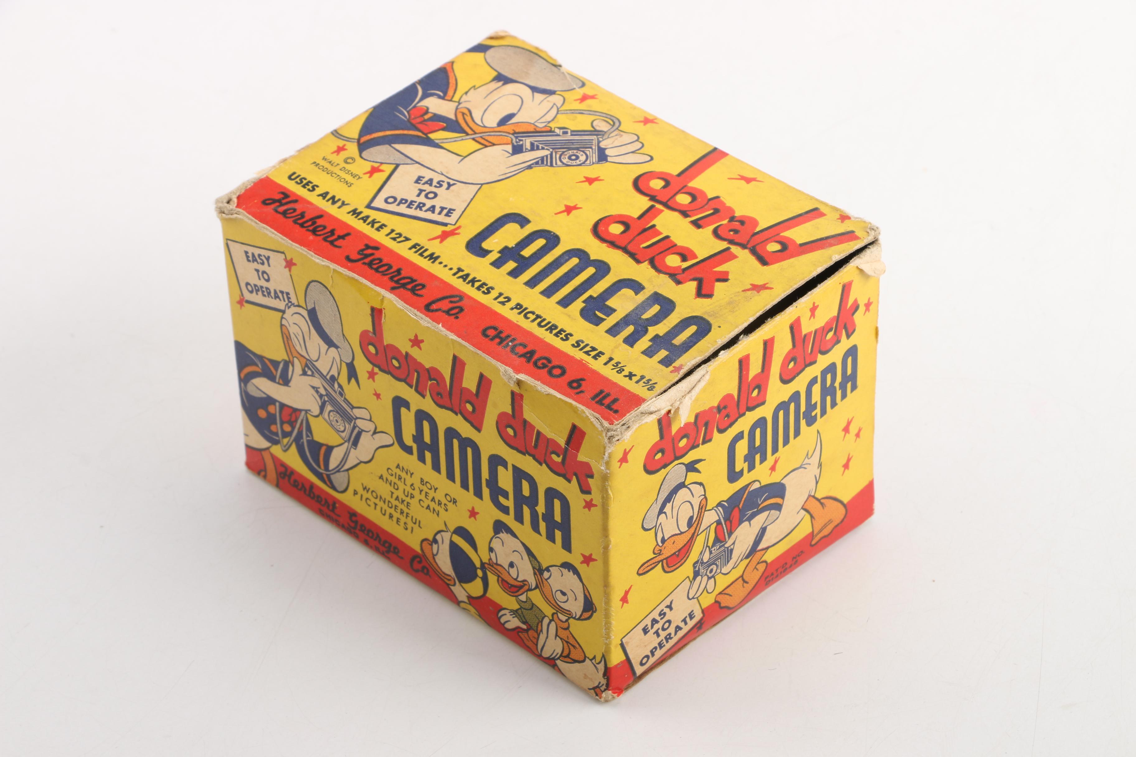 Vintage Donald Duck Camera In Original Box