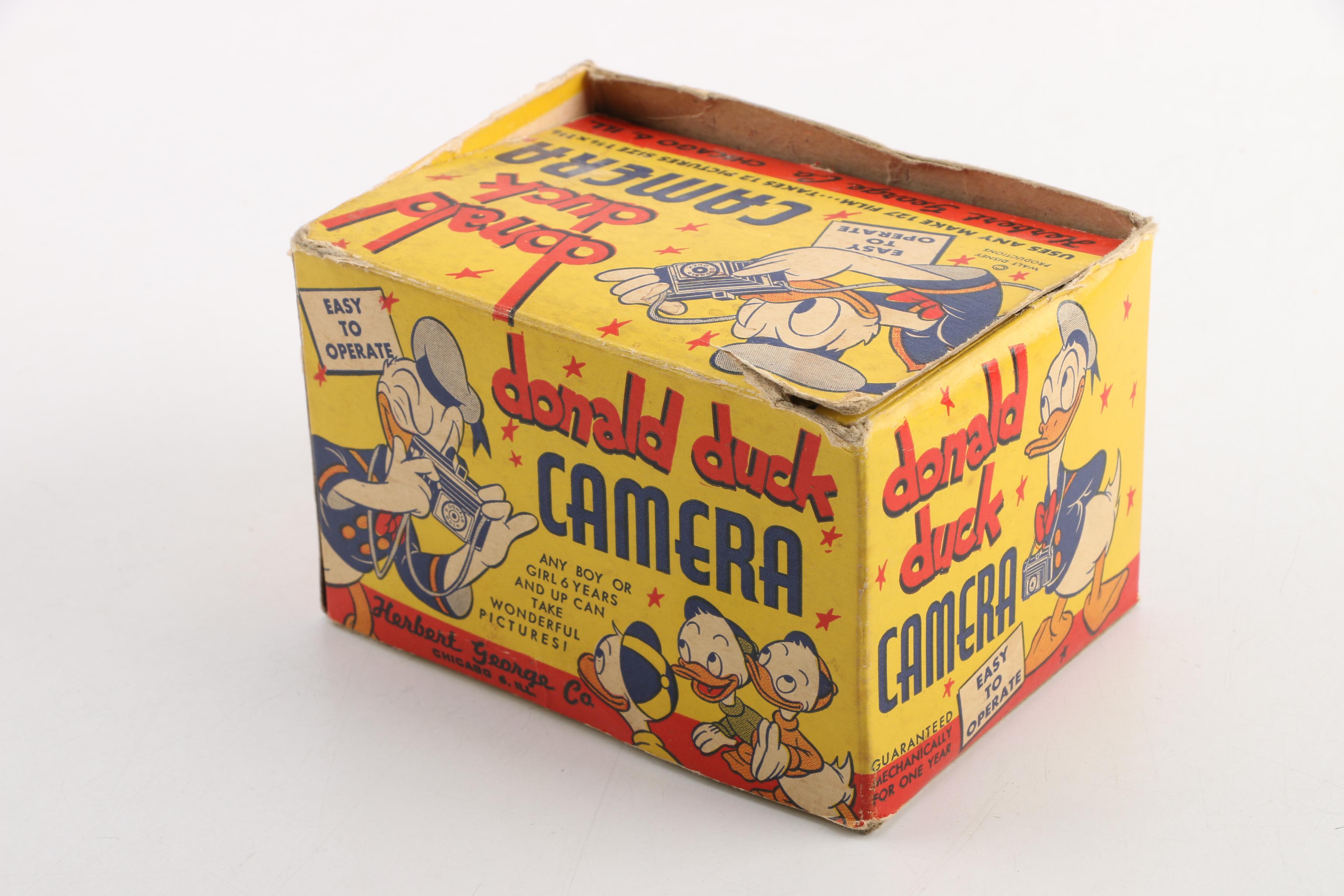 Vintage Donald Duck Camera In Original Box