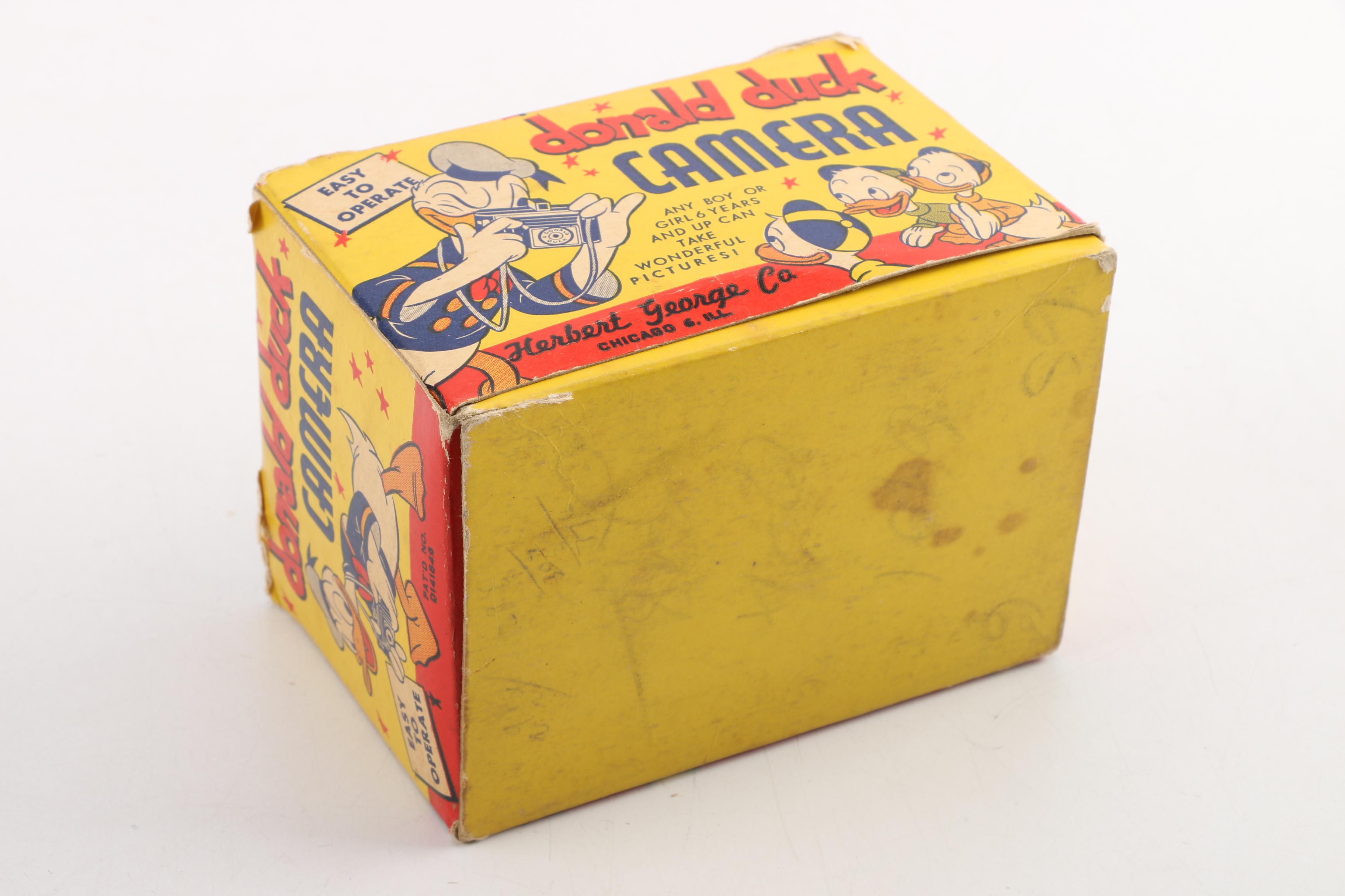 Vintage Donald Duck Camera In Original Box
