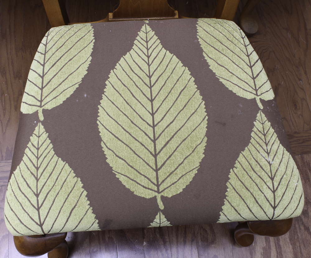 Vintage Queen Anne Style Dining Table and Eight Chairs