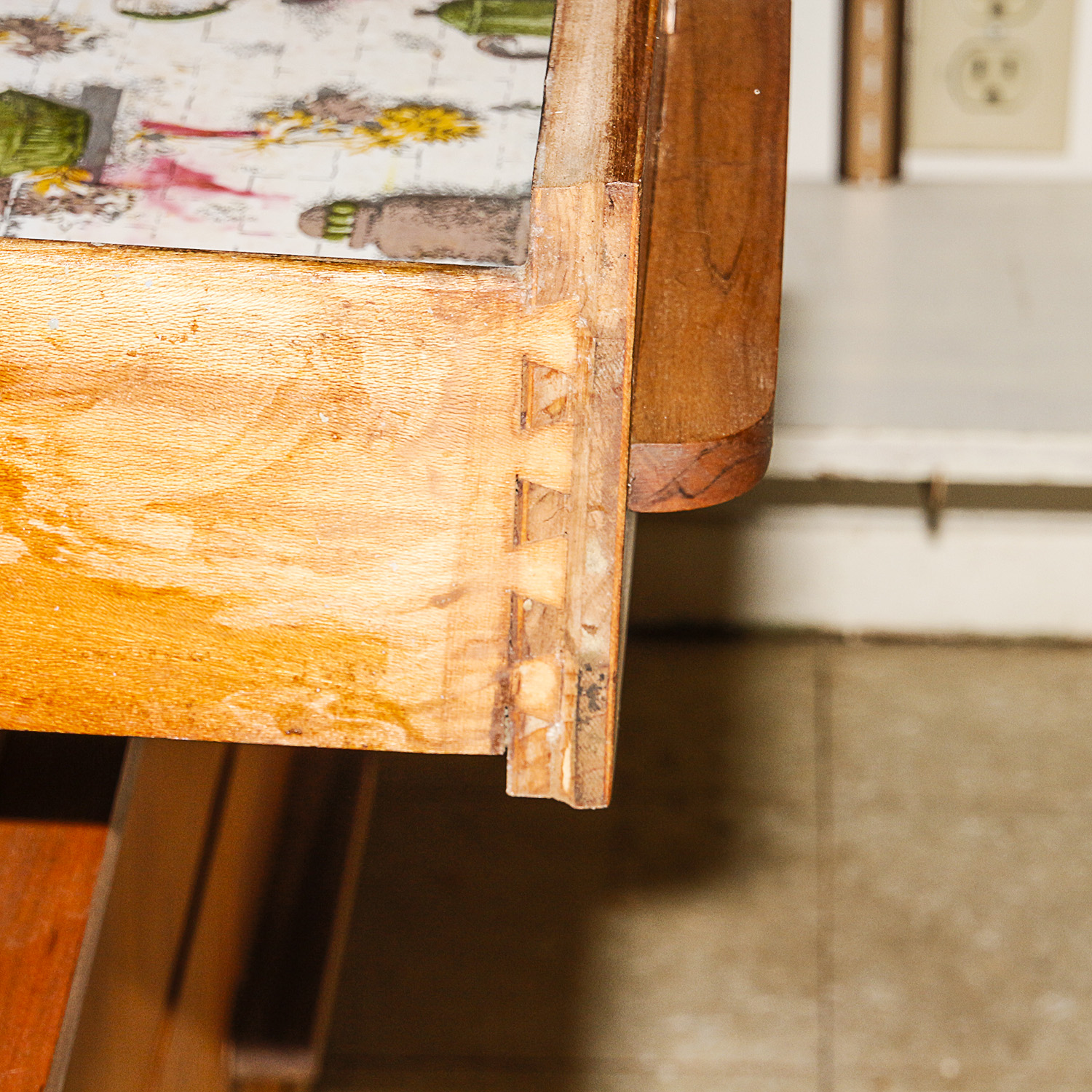 Art Deco Chest of Drawers
